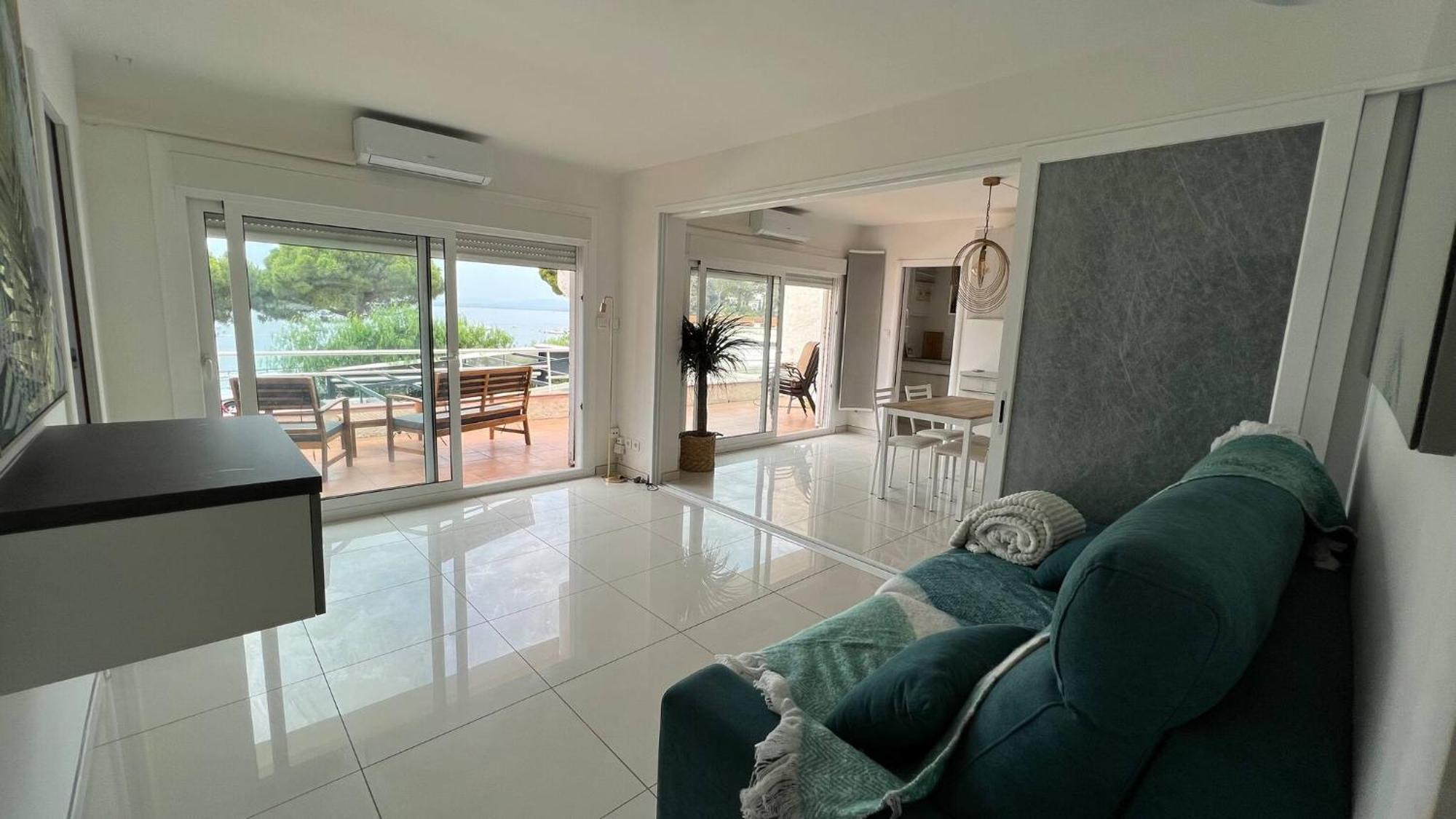 Precioso Apartamento Moderno En Primera Linea Del Mar Av-11 Росас Экстерьер фото